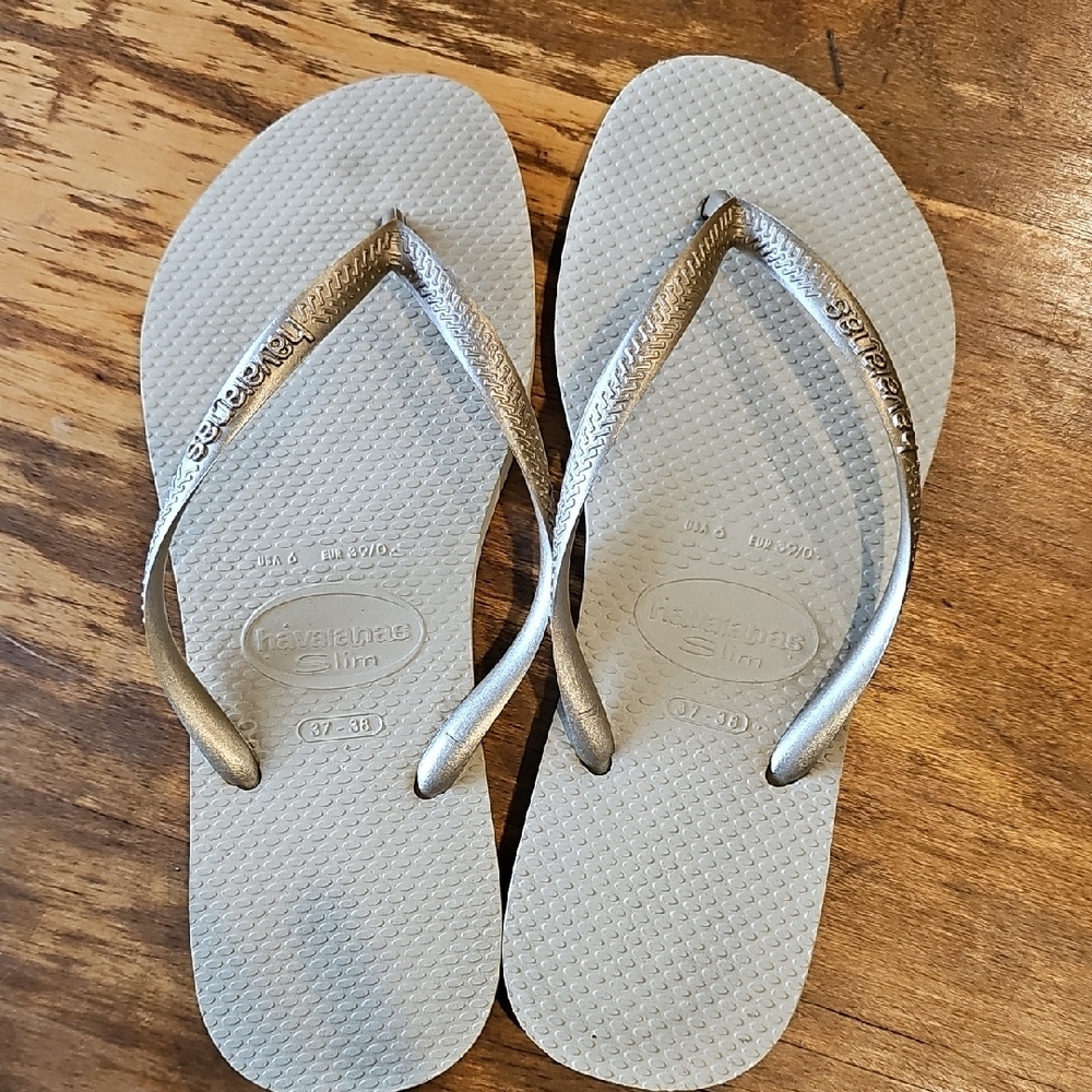 Havaianas Women's Metallic Sandals